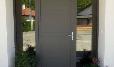 Installation de portes d'entrée à Pont de Beauvoisin