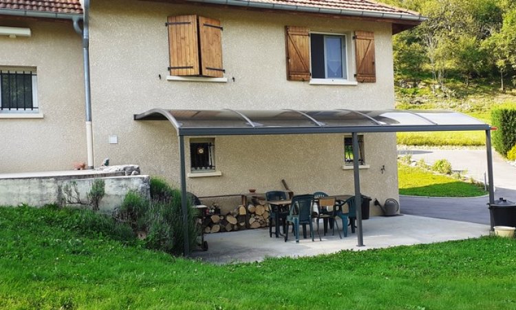 Fabrication et pose de pergolas fixes à Chambéry 