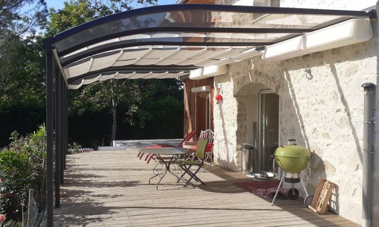 Fabrication et pose de pergolas fixes à Chambéry